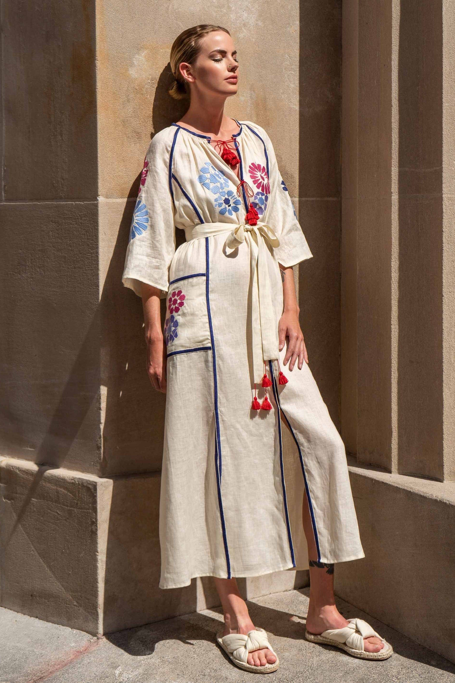 Floral embroidered maxi dress Barcelona