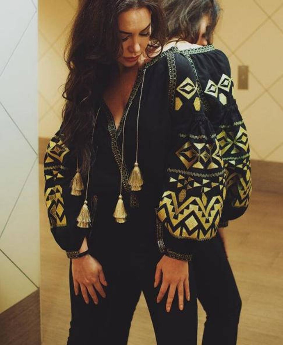 Embroidered linen blouse Fashion shirt ukrainian vyshyvanka with balloon sleeves