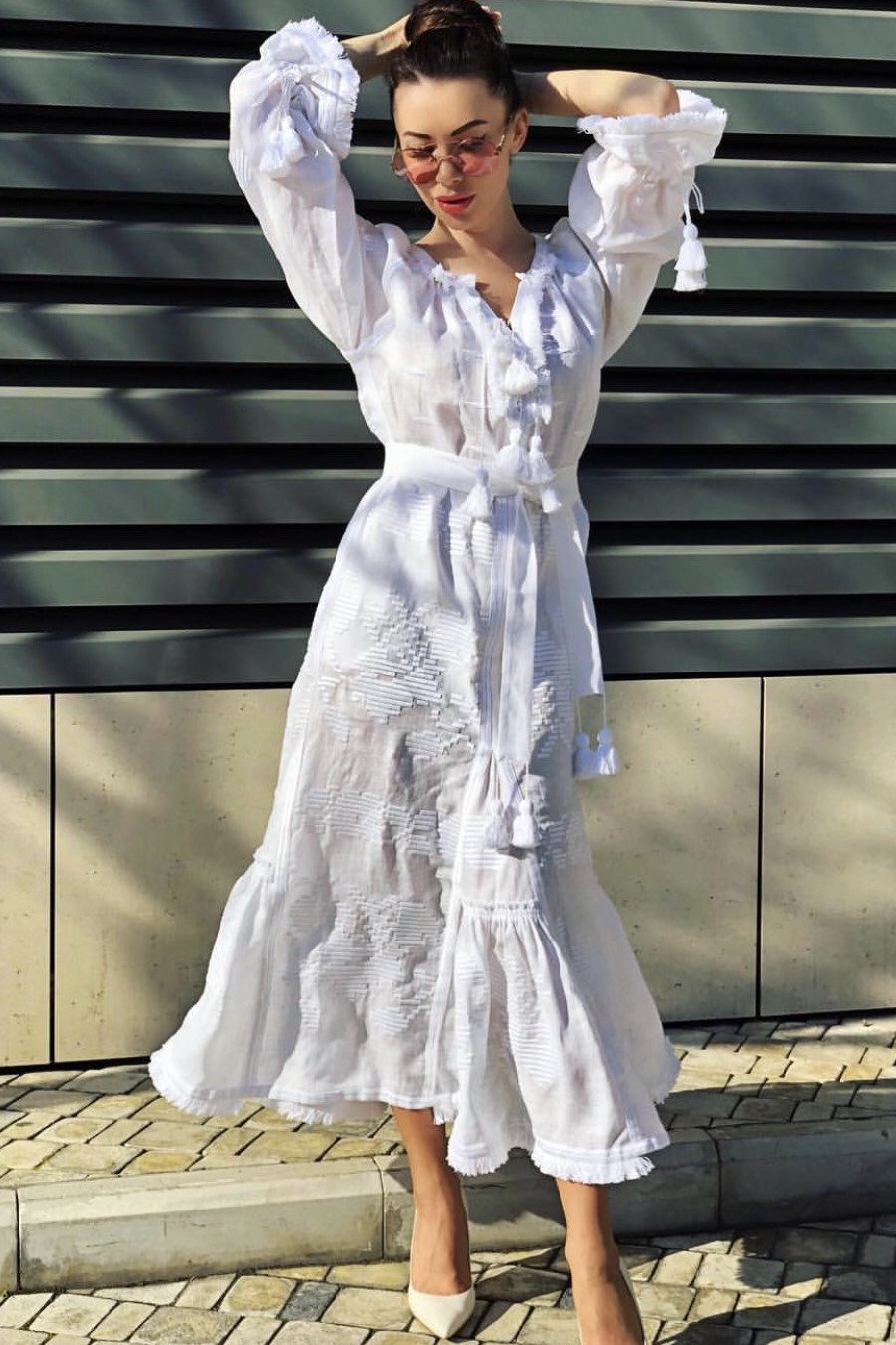 Resort linen dress kaftan Fashion floral embroidery