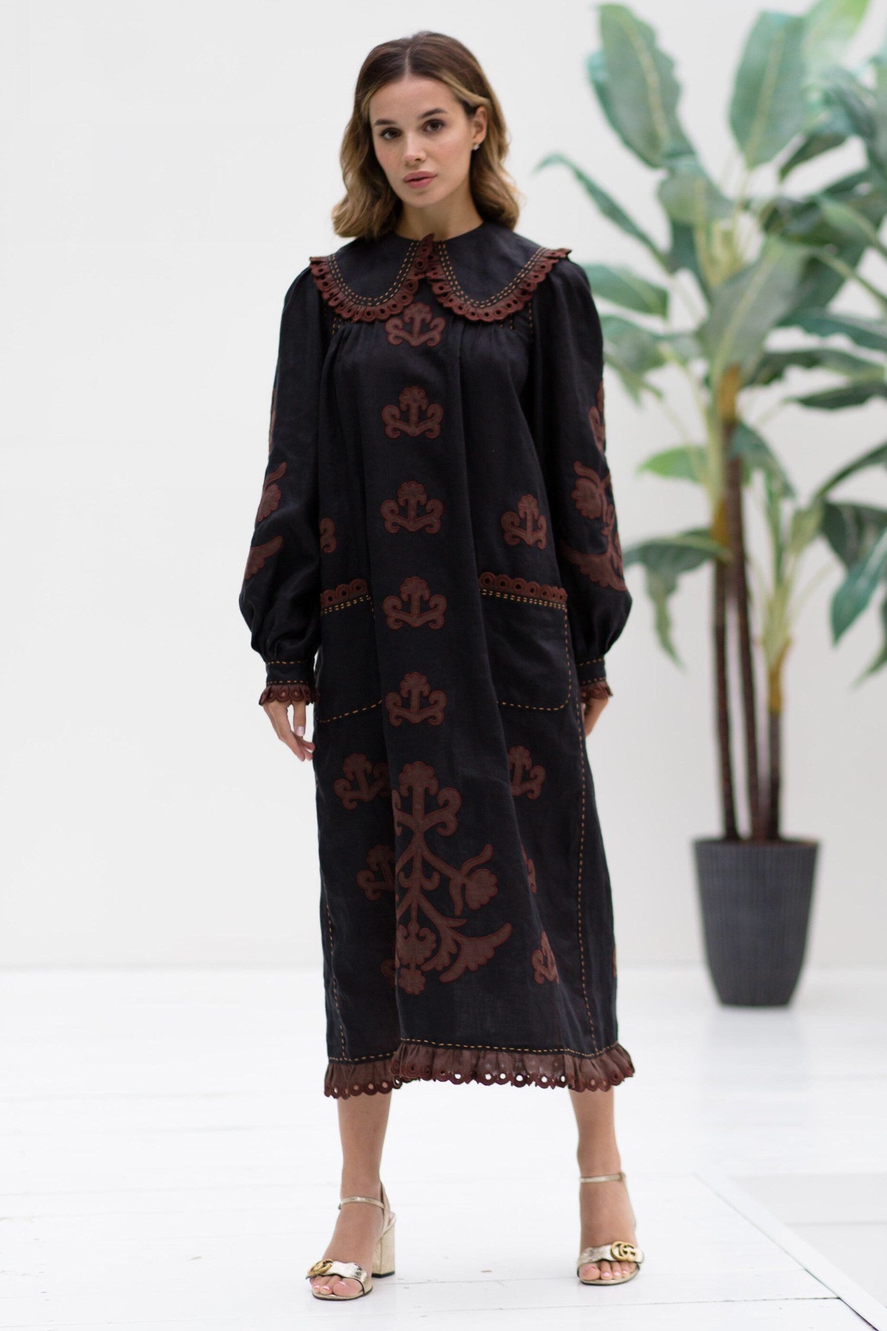 Embroidered applique kaftan Boho dress Daisy