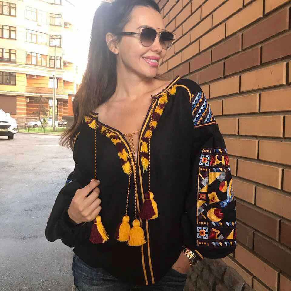 Ukrainian blouse Embroidered bohemian top