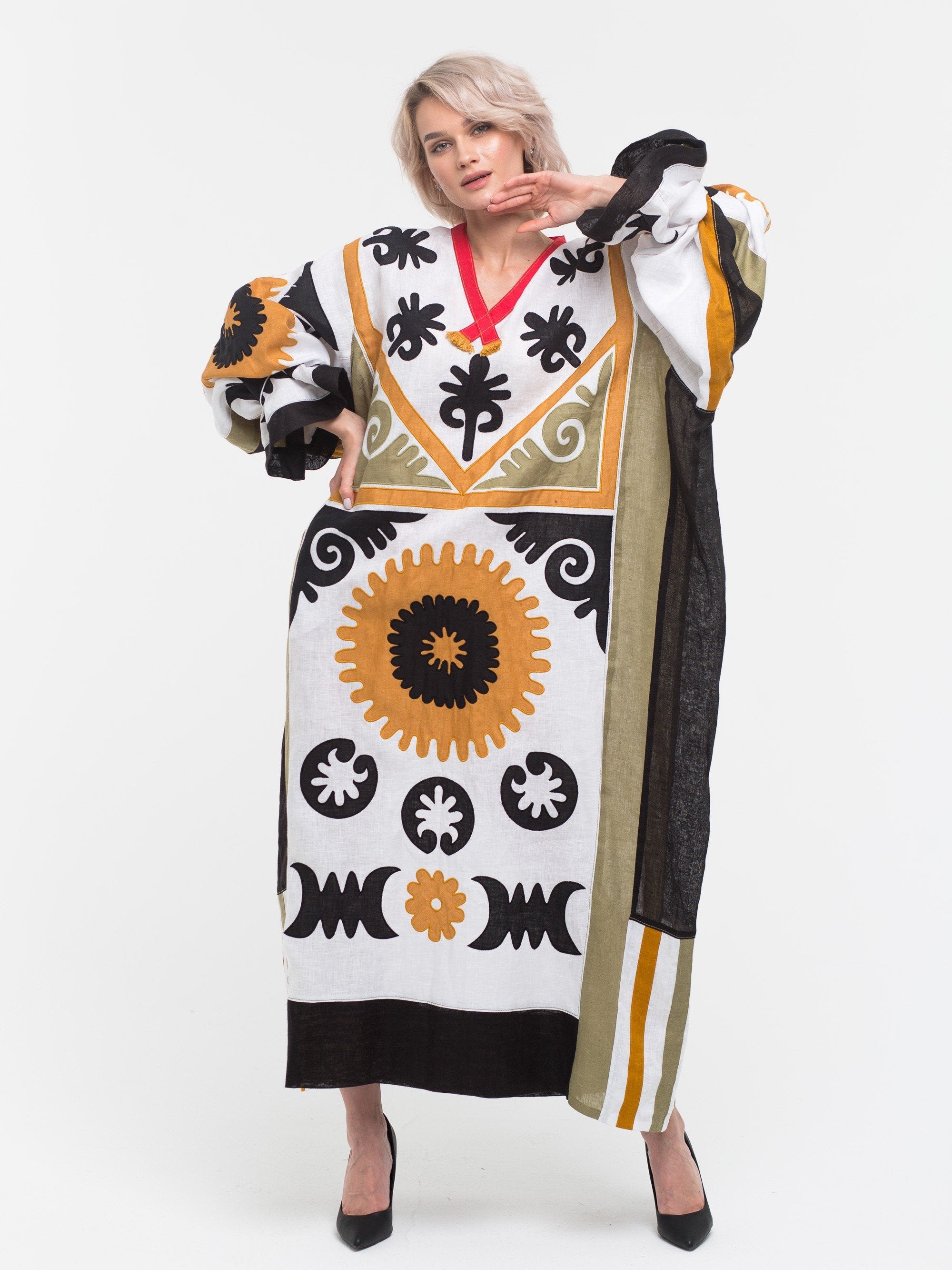 Oversize embroidered linen robe Fashion ethnic applique kaftan