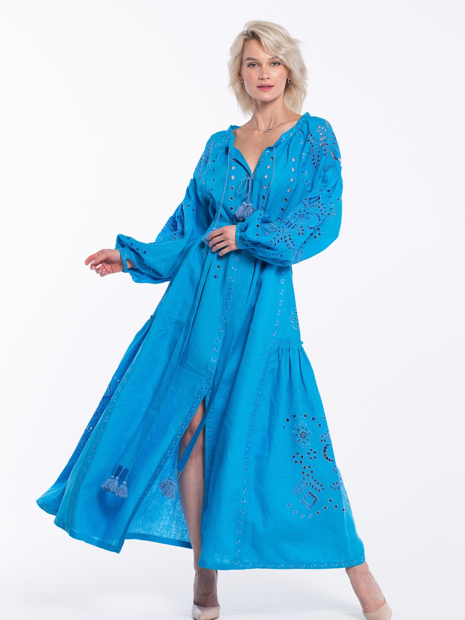 Linen summer dress with floral eyelet embroidery