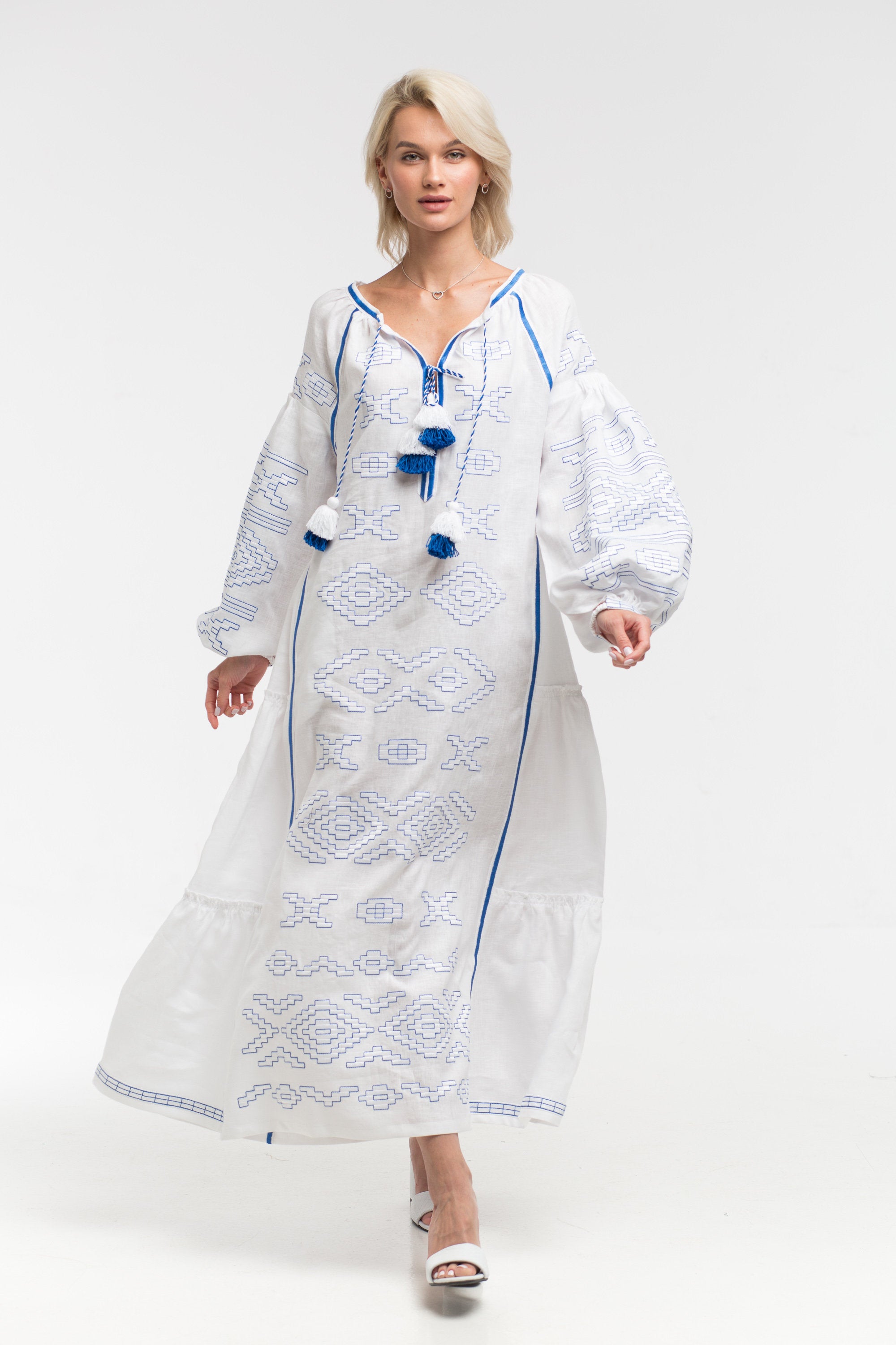 Serena embroidered dress Fashion robe with ukrainian ethnic embroidery