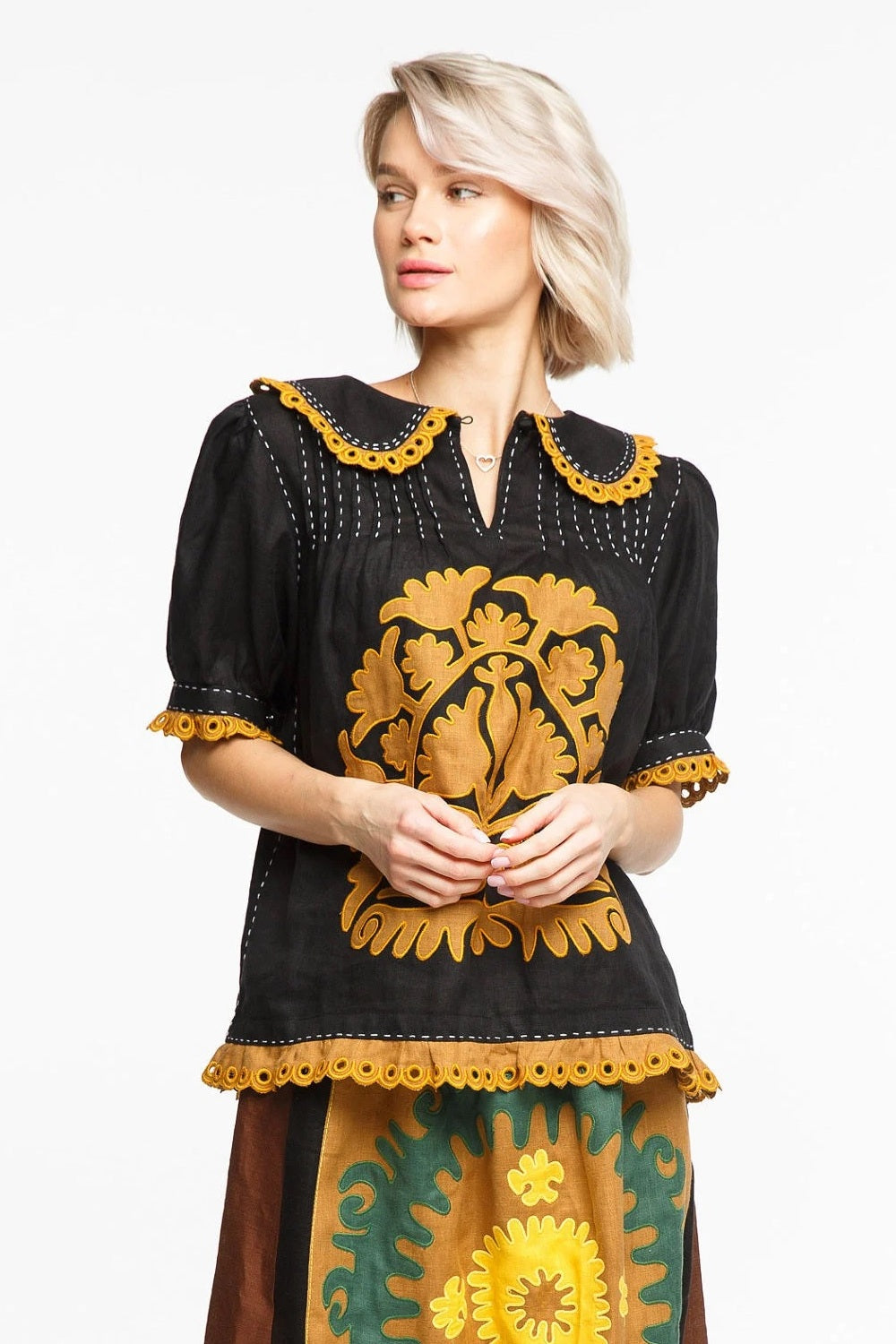 Collar embroidered blouse with ethnic applique