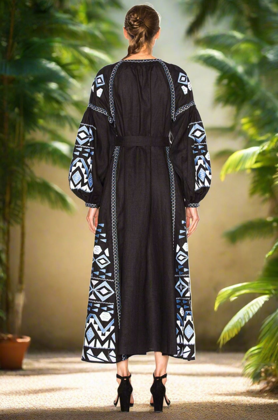Black Linen Boho Maxi Dress Embroidered Fashion Kaftan L / Blue-White / Floor Black Linen Boho Maxi Dress Embroidered Fashion Kaftan L / Blue-White / Floor