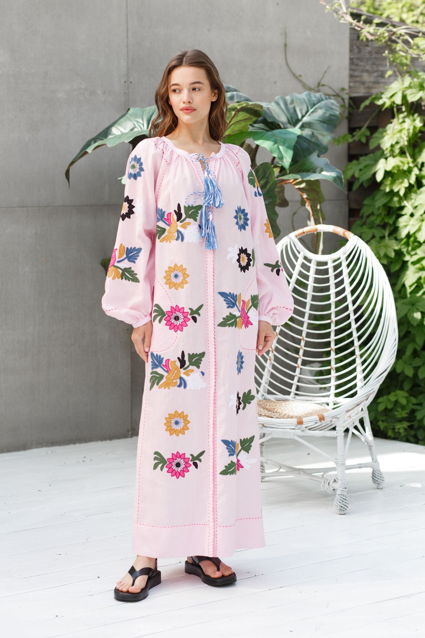 Florence embroidered dress Fashion ethnic applique kaftan abaya