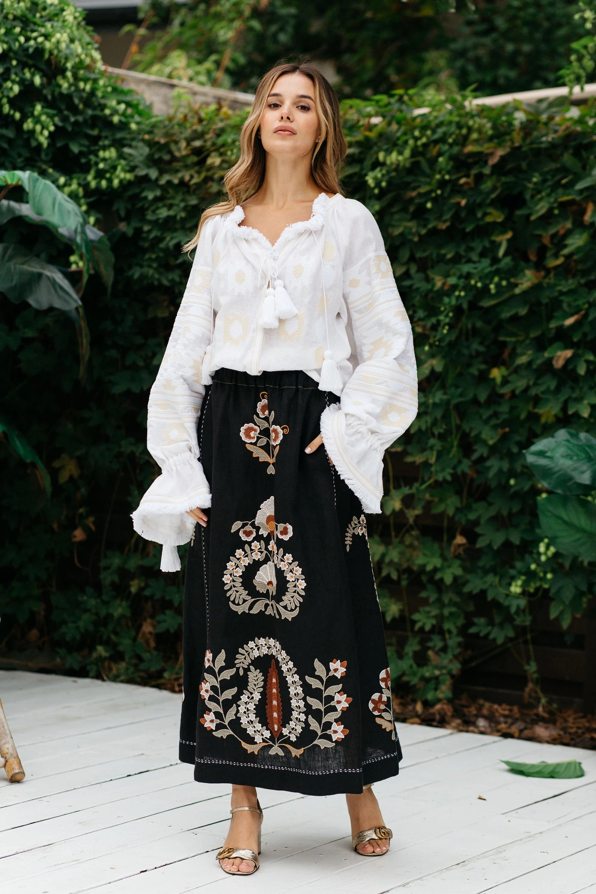 Linen embroidered midi skirt