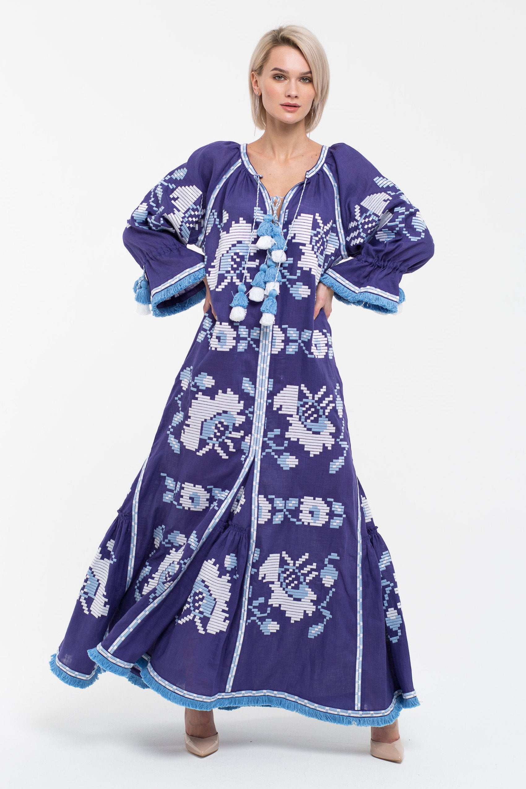 Resort linen dress kaftan Fashion floral embroidery