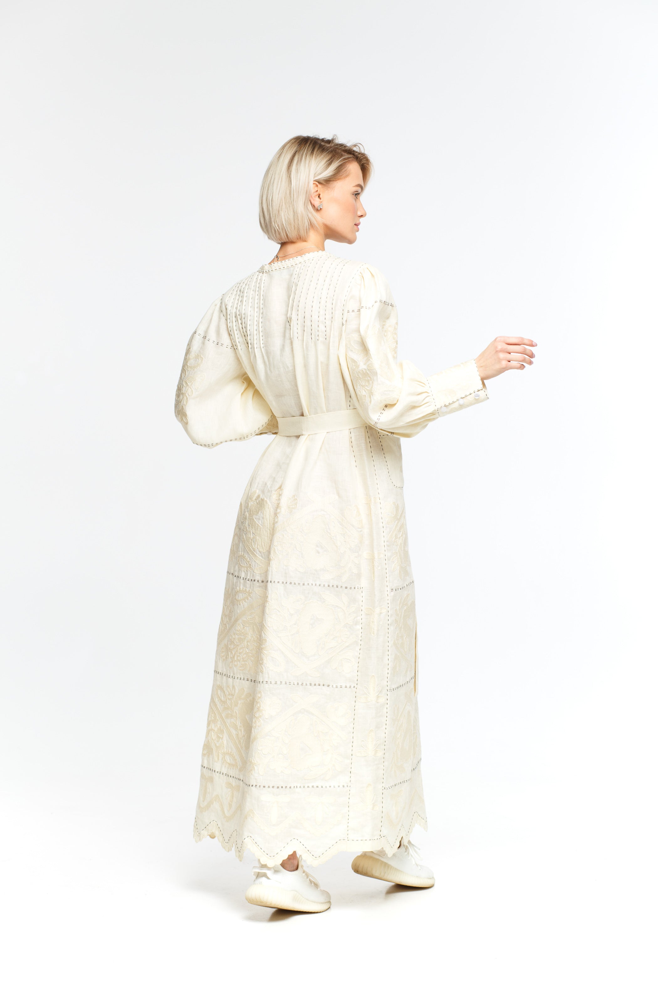 Rushka ivory embroidered wedding dress Fashion bohemian gown