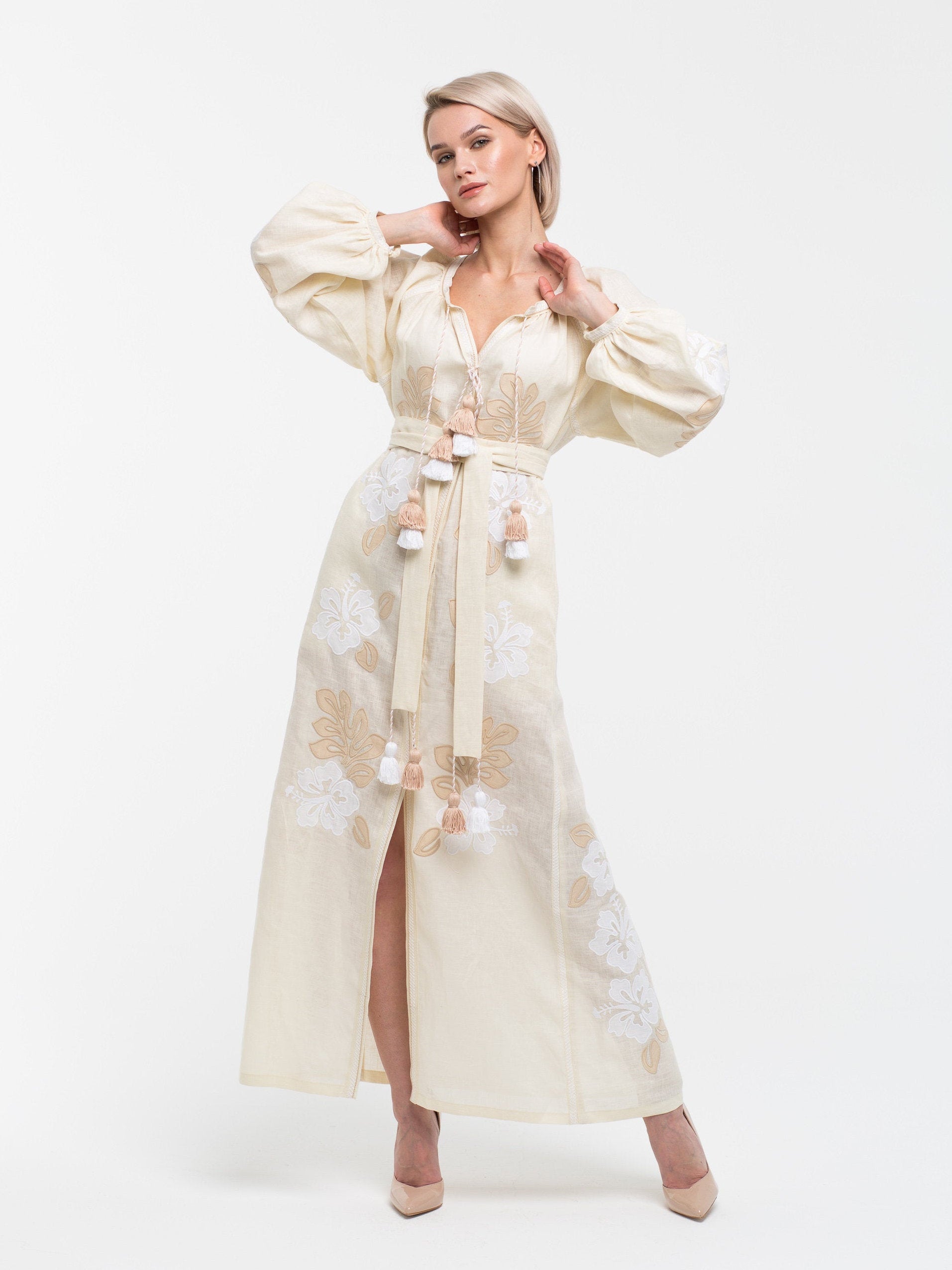 Ivory embroidered dress robe applique Kaftan plus size Fashion bohemian wedding gown Modern ethnic ukrainian dresses